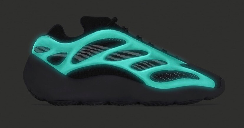 Adidas Yeezy 700 V3 Dark Glow UK 7.5 